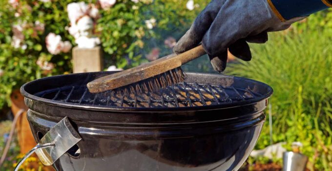 6 Signs Your Grill Needs a Deep Clean