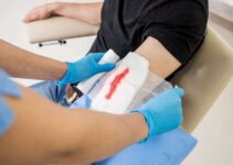 How to Apply Occlusive Dressing: Step-by-Step Guide for Gunshot Wound Care