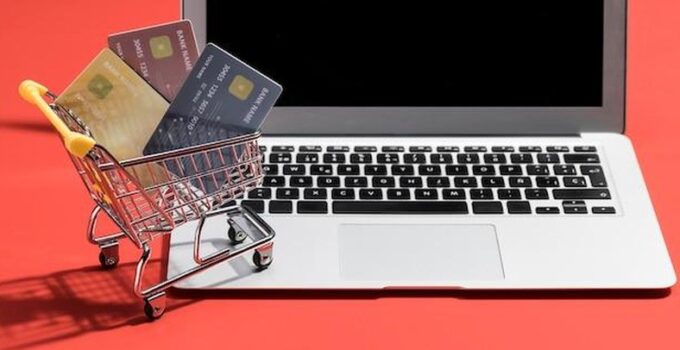 This Festive Season, Shop Online Securely with These Simple Tips